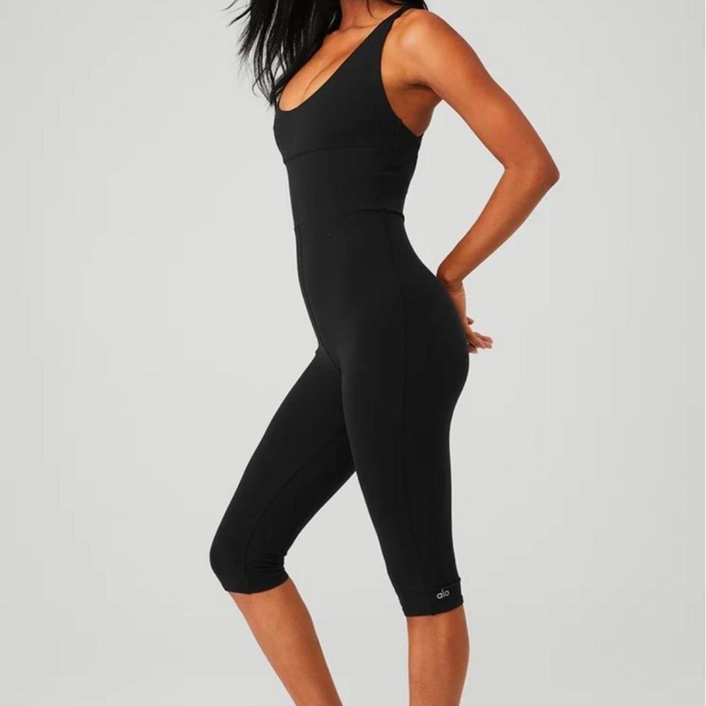 Alo Yoga Alosoft Suns Out Onesie Black Capri Jumpsuit Atheleisure Streetwear
